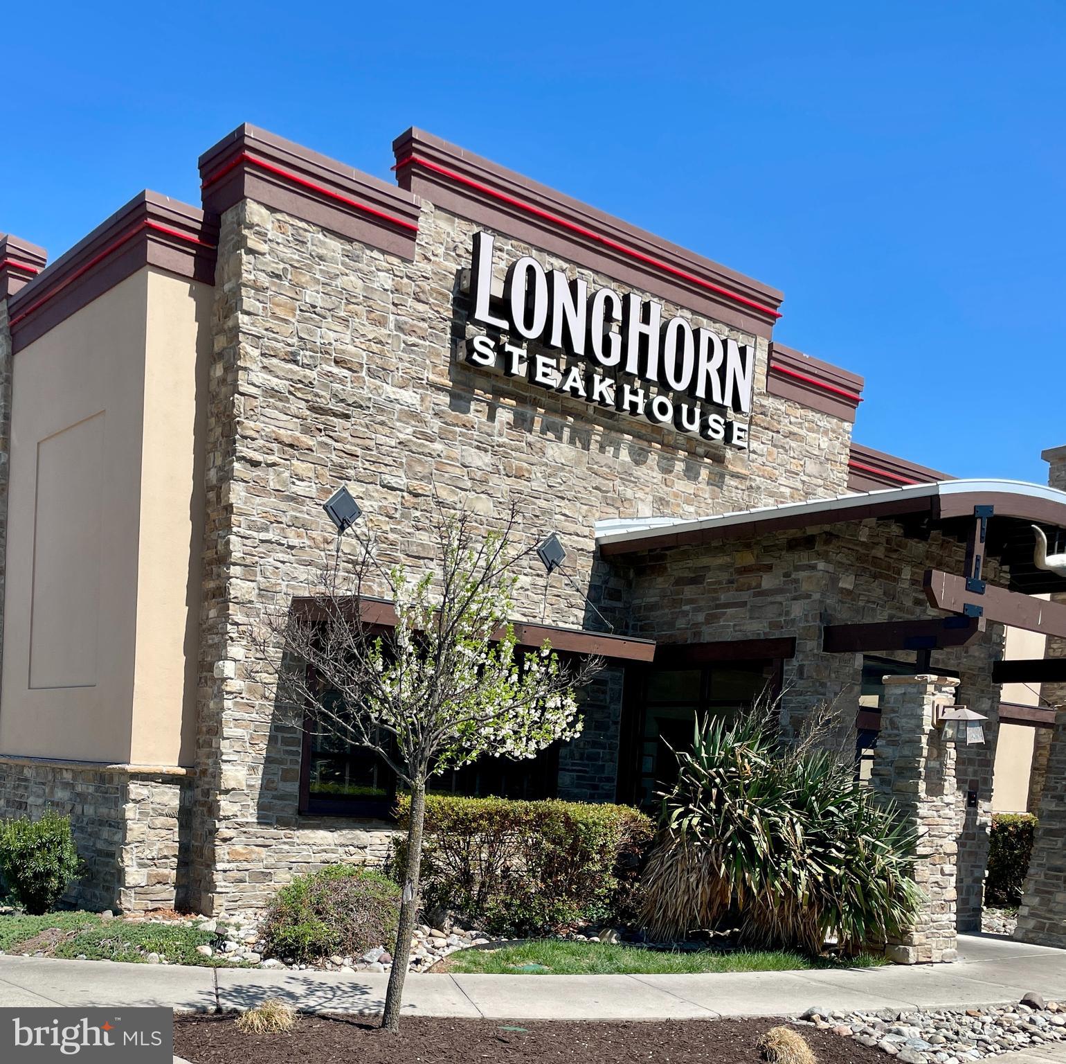 5003 10TH STREET S 5