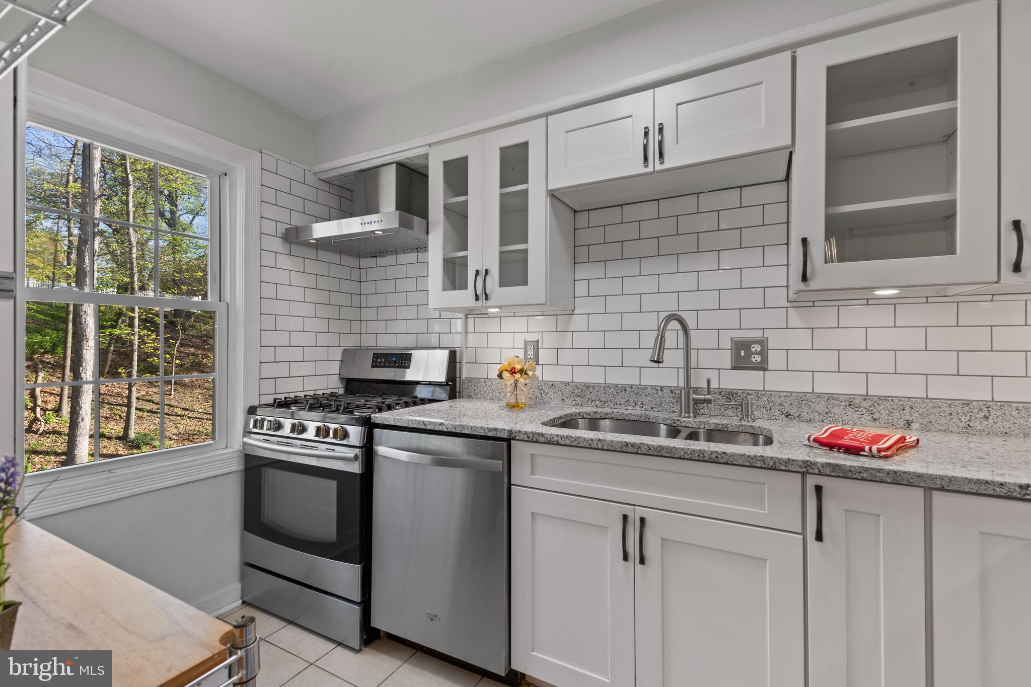 5003 10TH STREET S 5