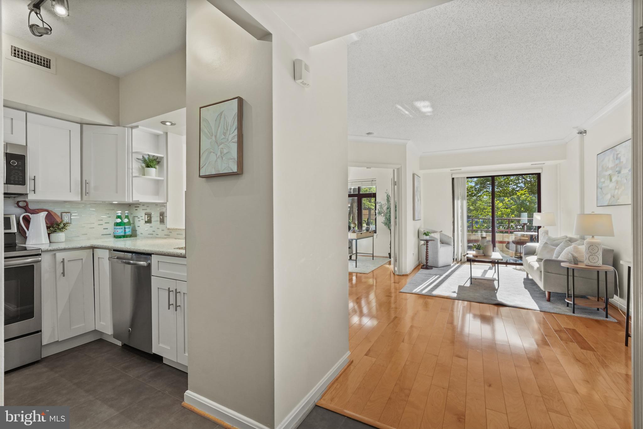 2400 CLARENDON BOULEVARD 103