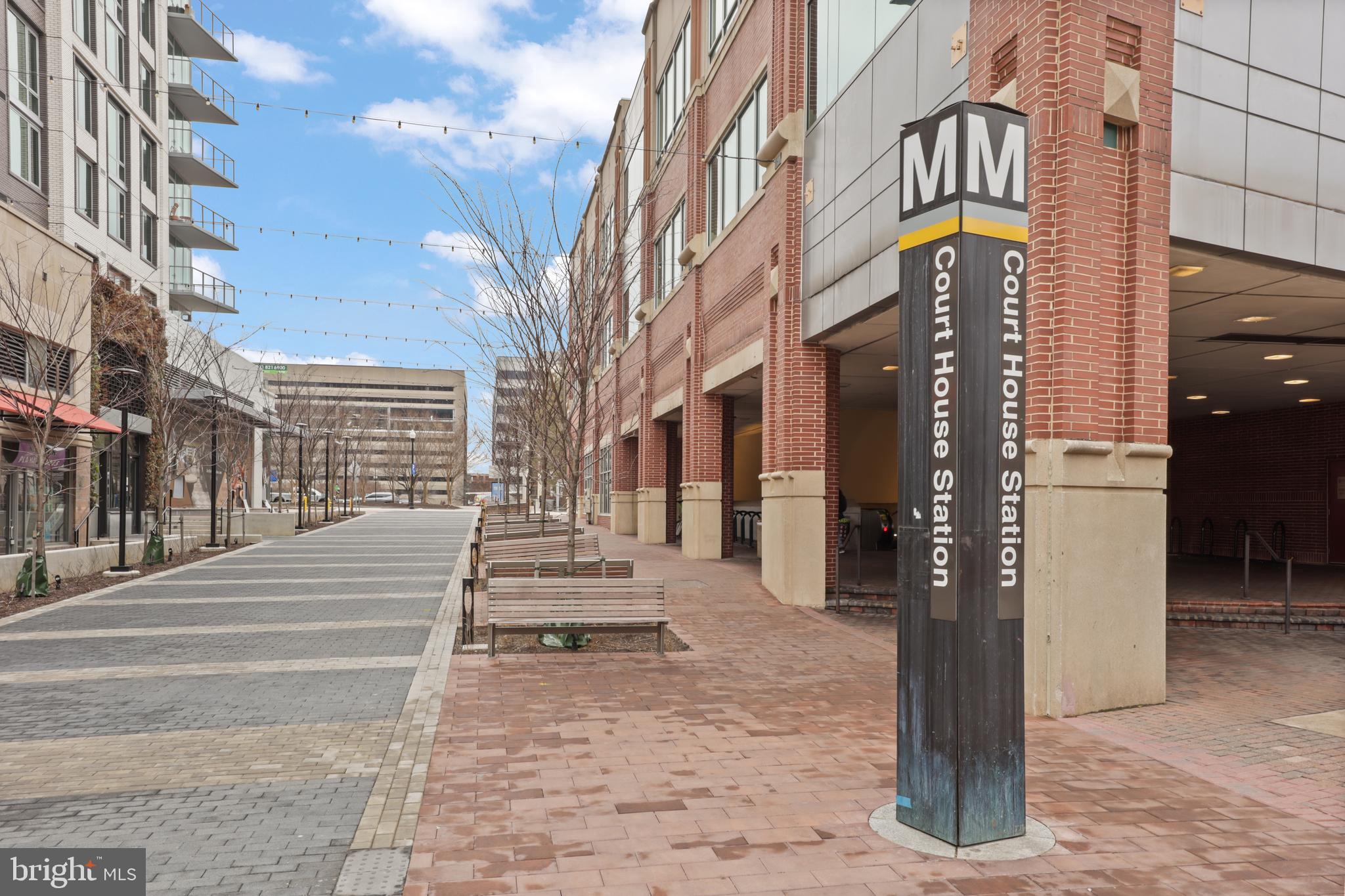 2030 N ADAMS STREET 911