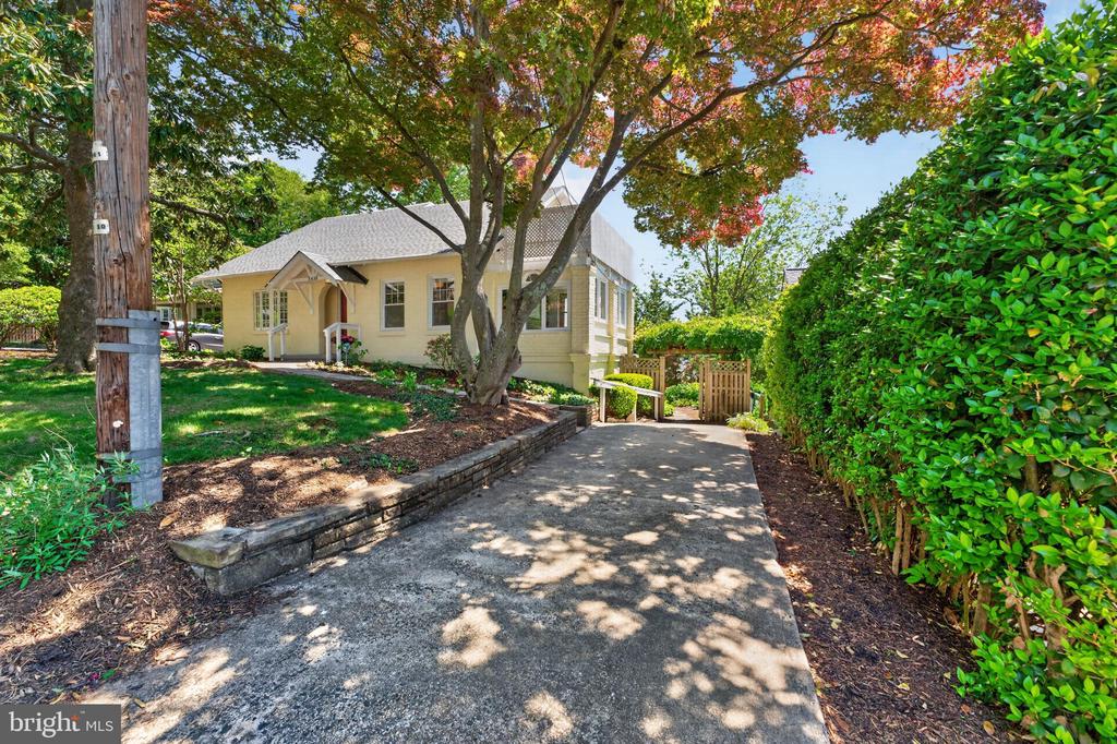5430 22ND ROAD N