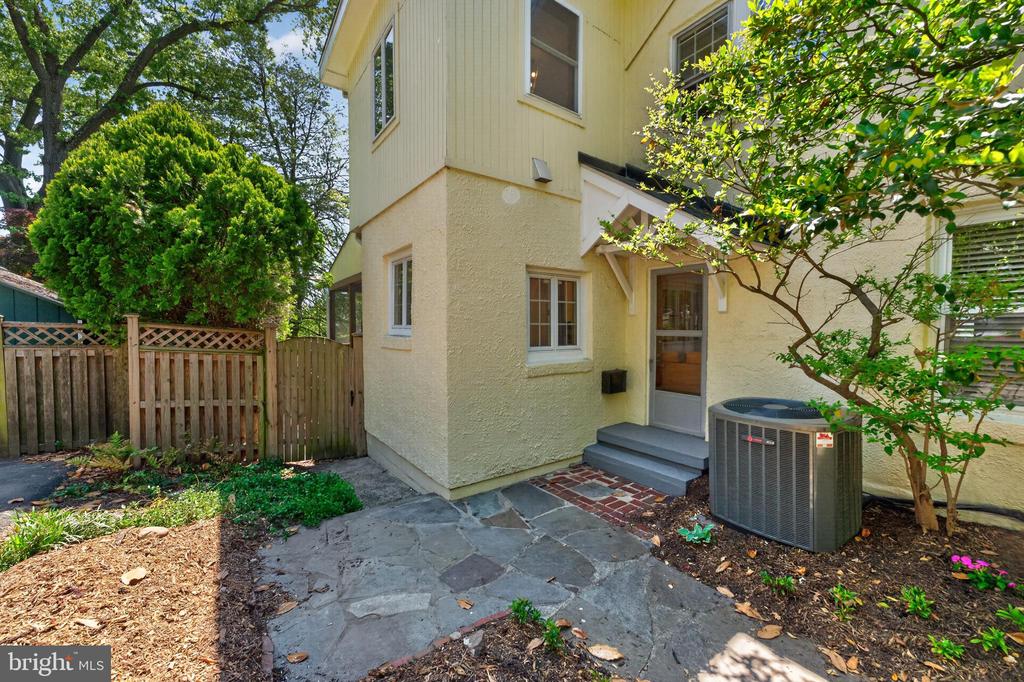 5430 22ND ROAD N