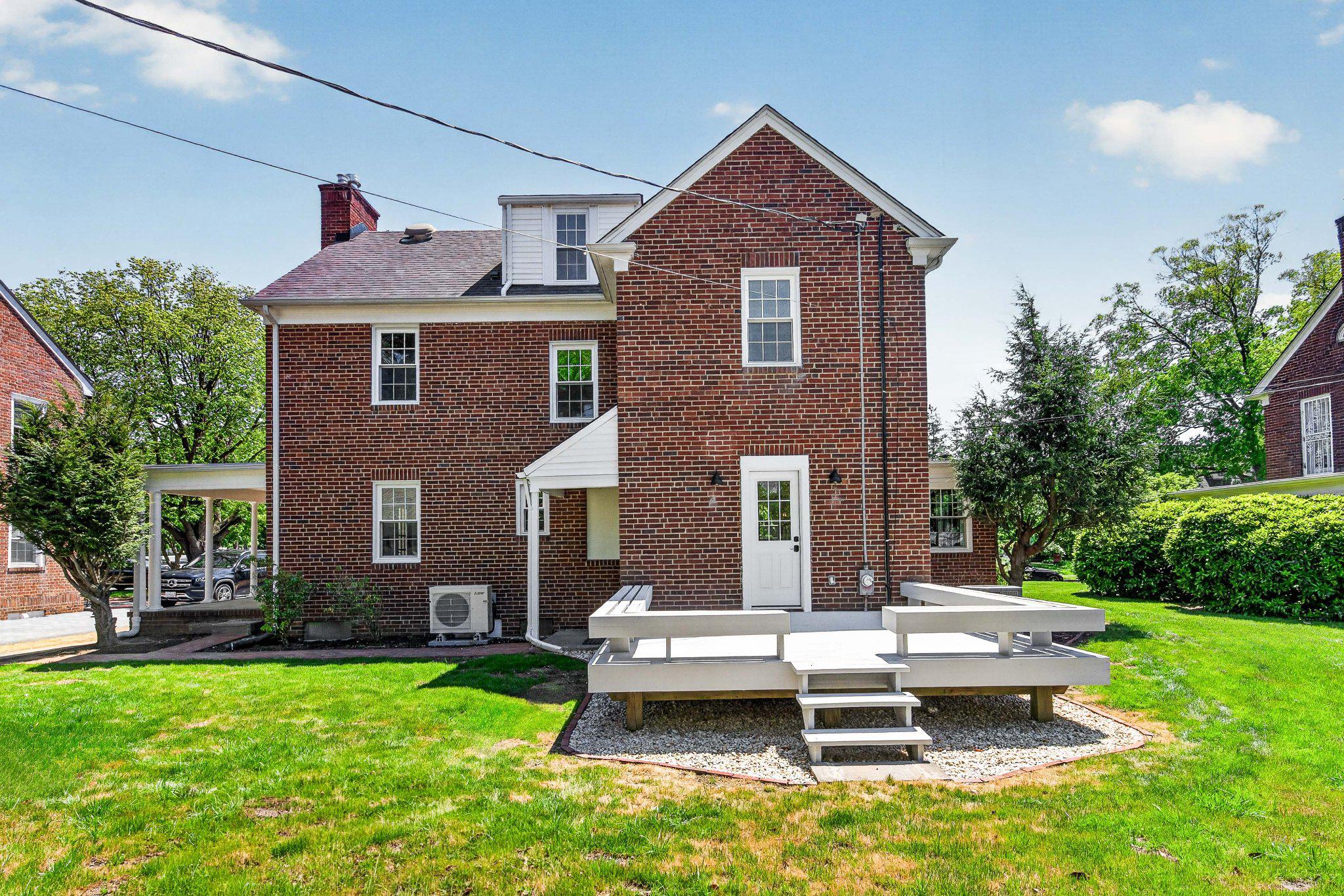 3105 17TH STREET N