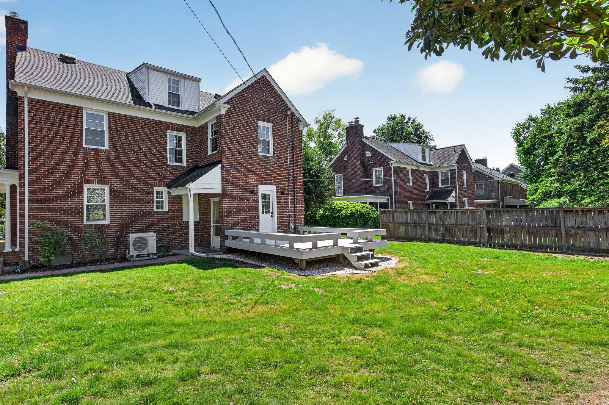 3105 17TH STREET N