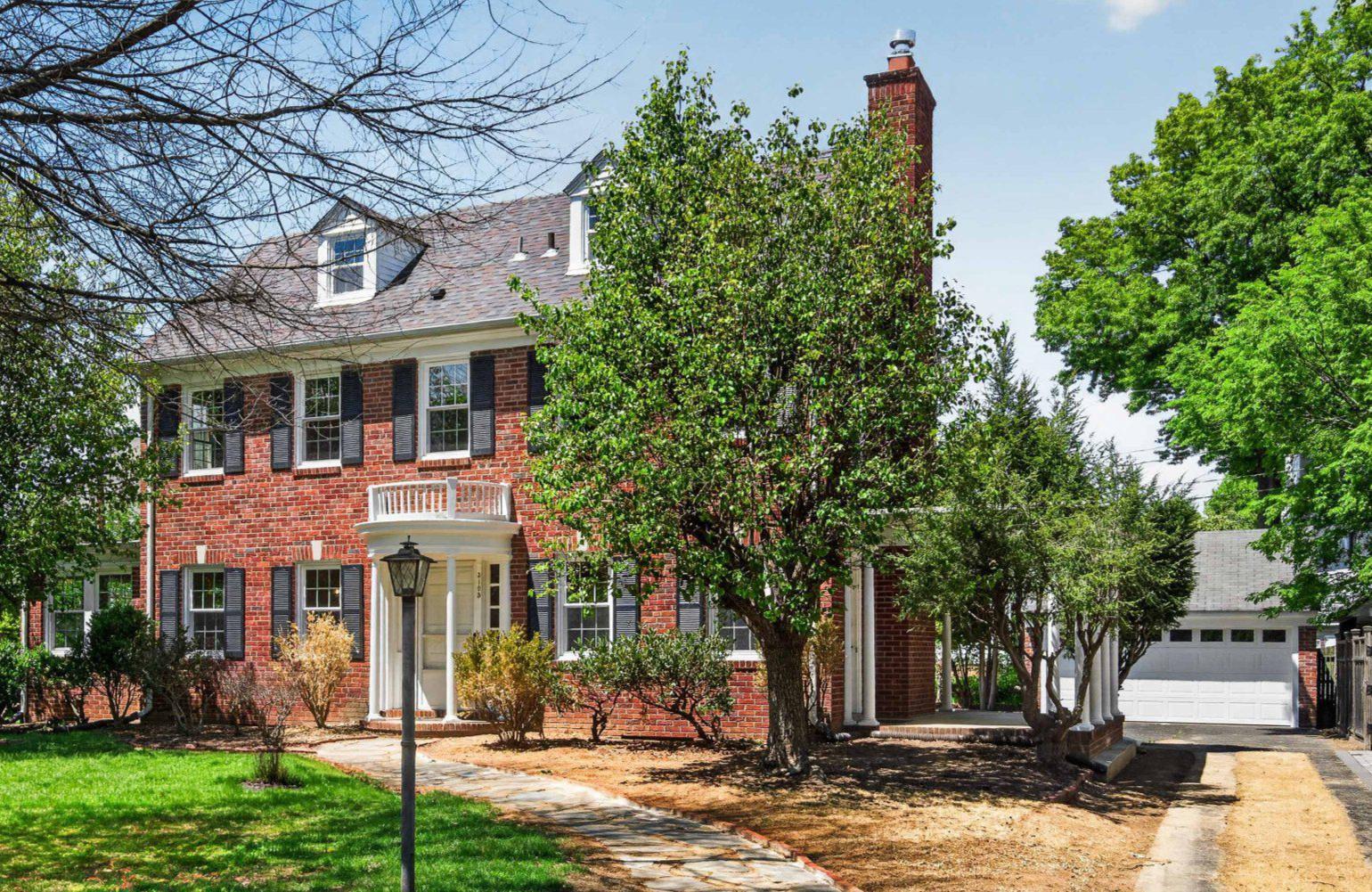 3105 17TH STREET N