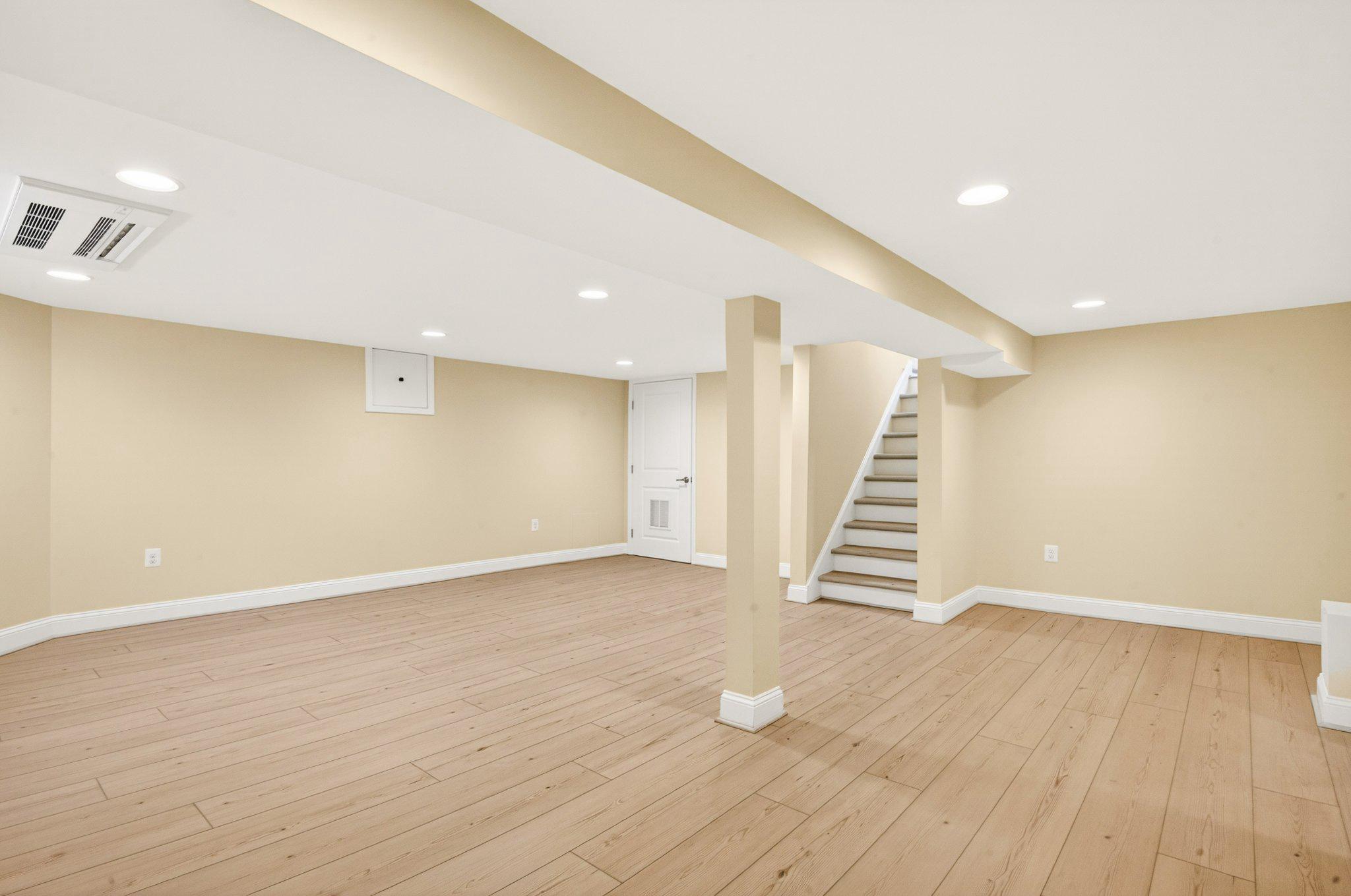 3105 17TH STREET N
