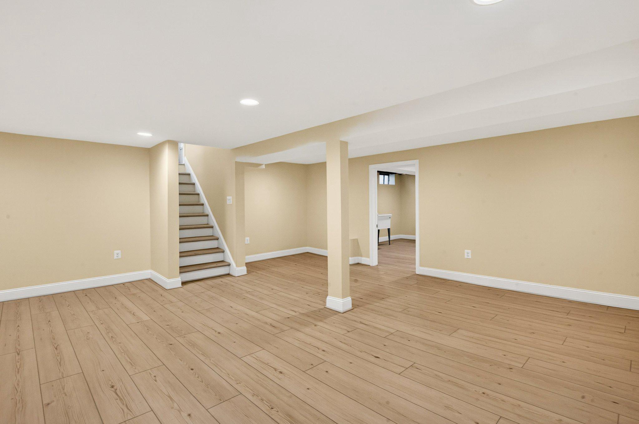 3105 17TH STREET N
