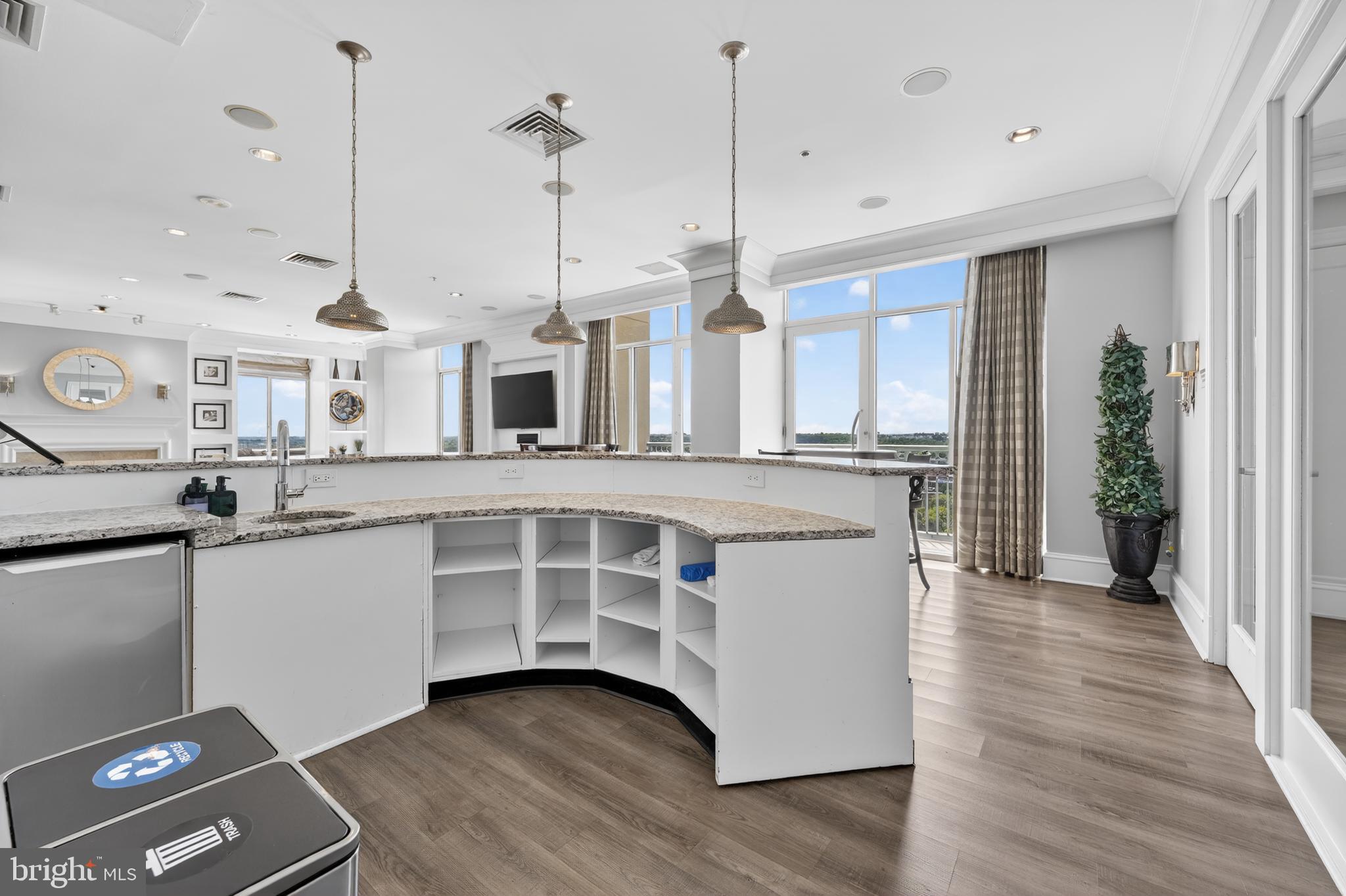 851 N GLEBE ROAD 1301