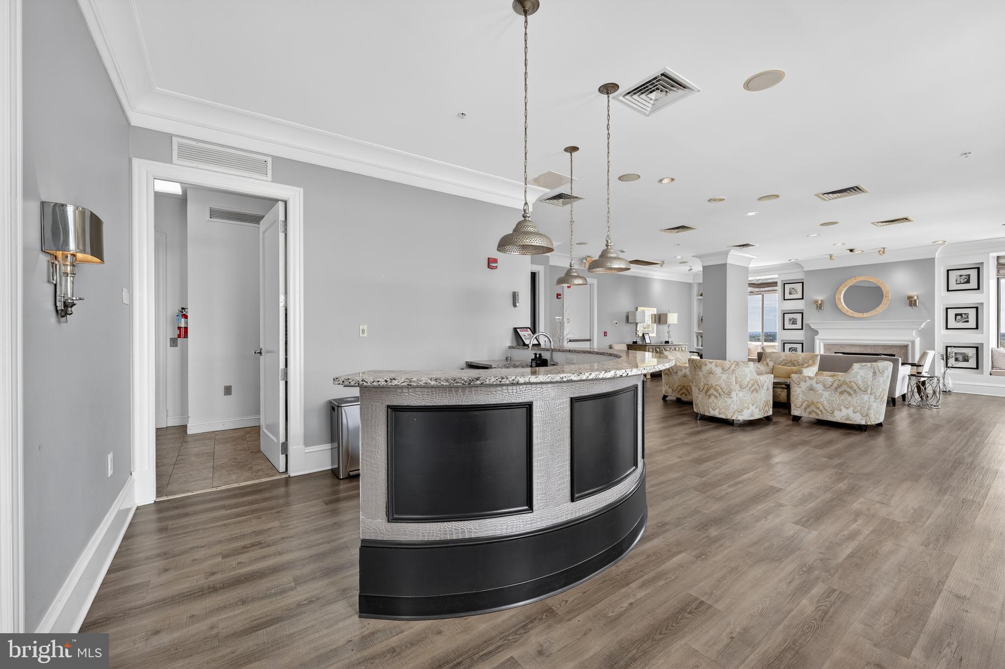 851 N GLEBE ROAD 1301