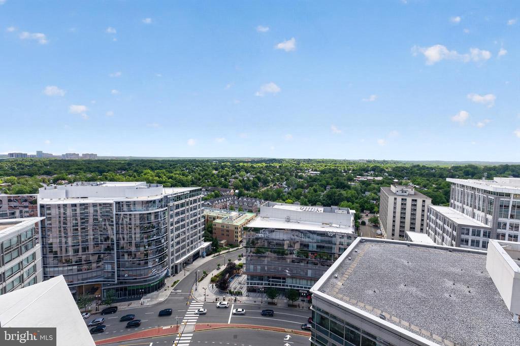 851 N GLEBE ROAD 1301
