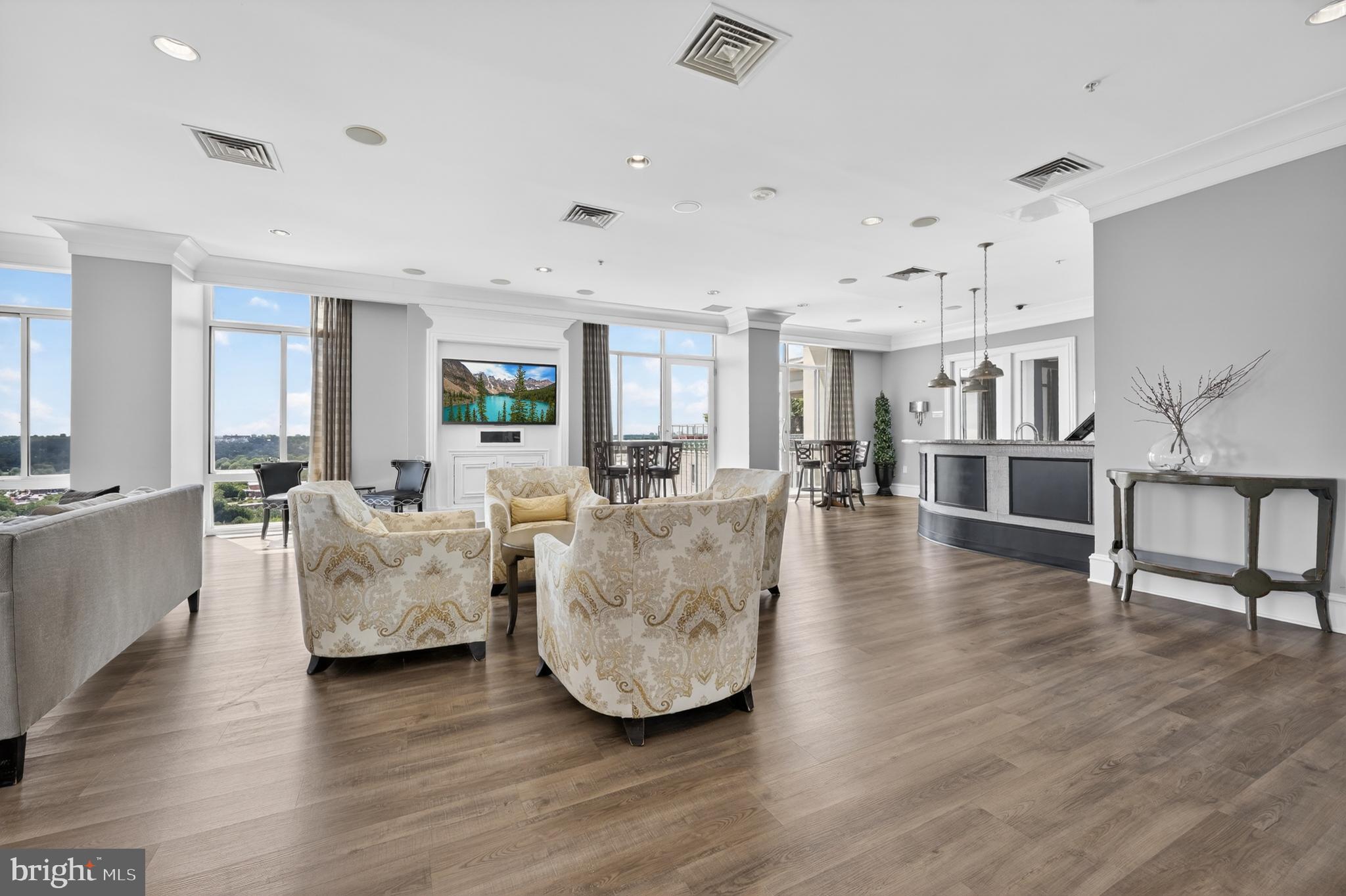 851 N GLEBE ROAD 1301