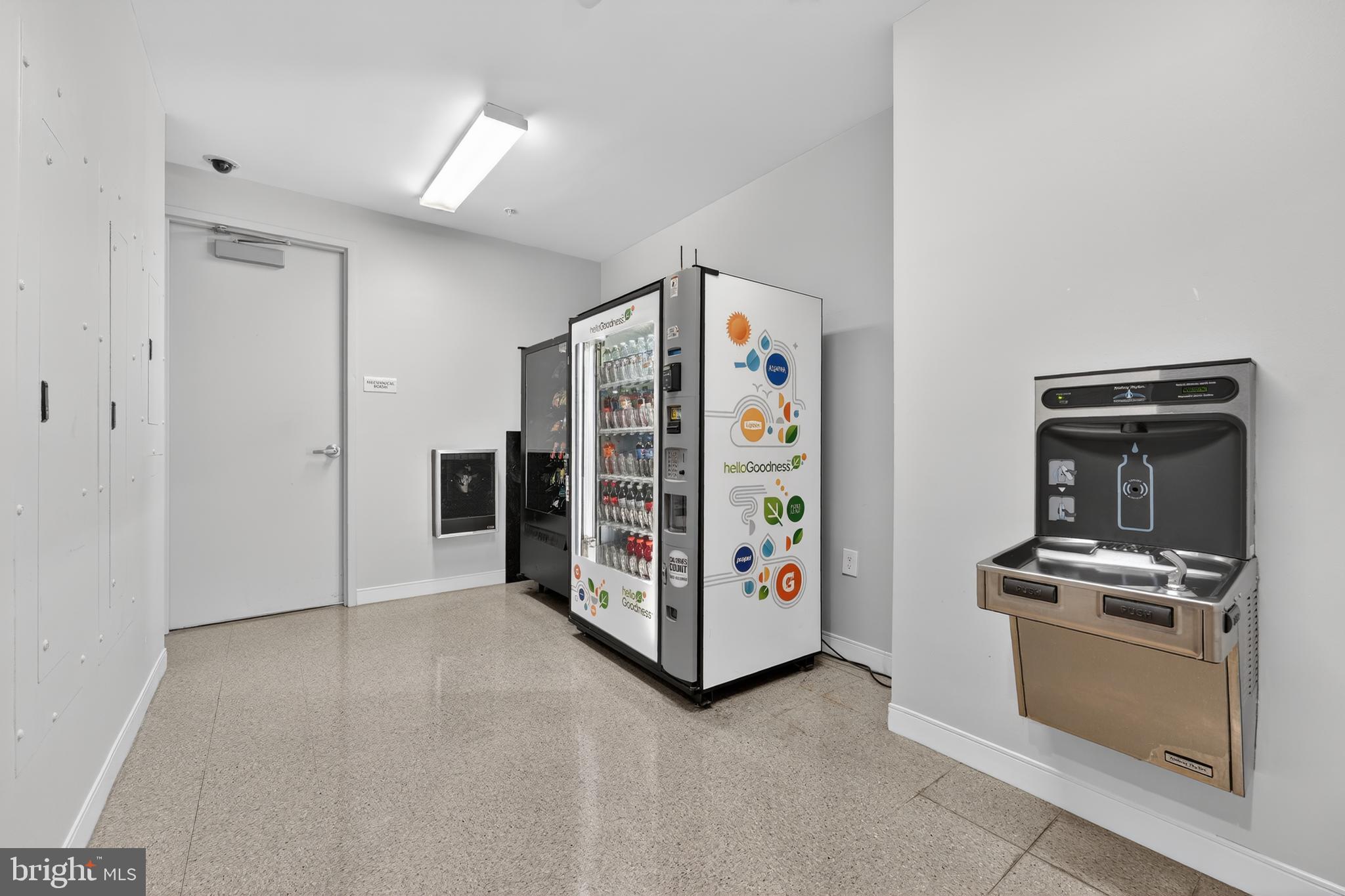 851 N GLEBE ROAD 1301