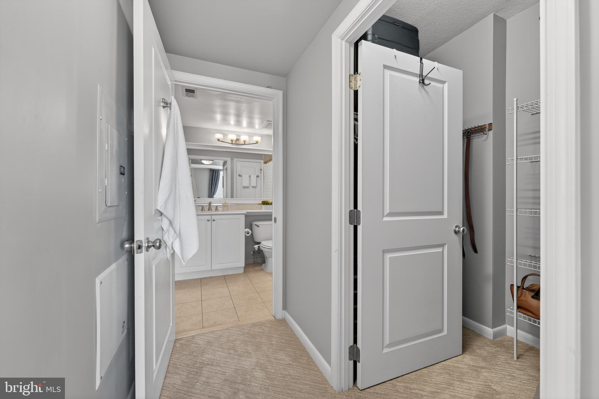 851 N GLEBE ROAD 1301