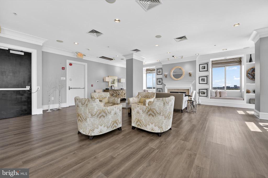 851 N GLEBE ROAD 1301