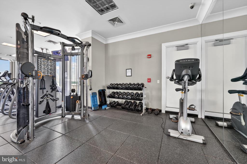 851 N GLEBE ROAD 1301
