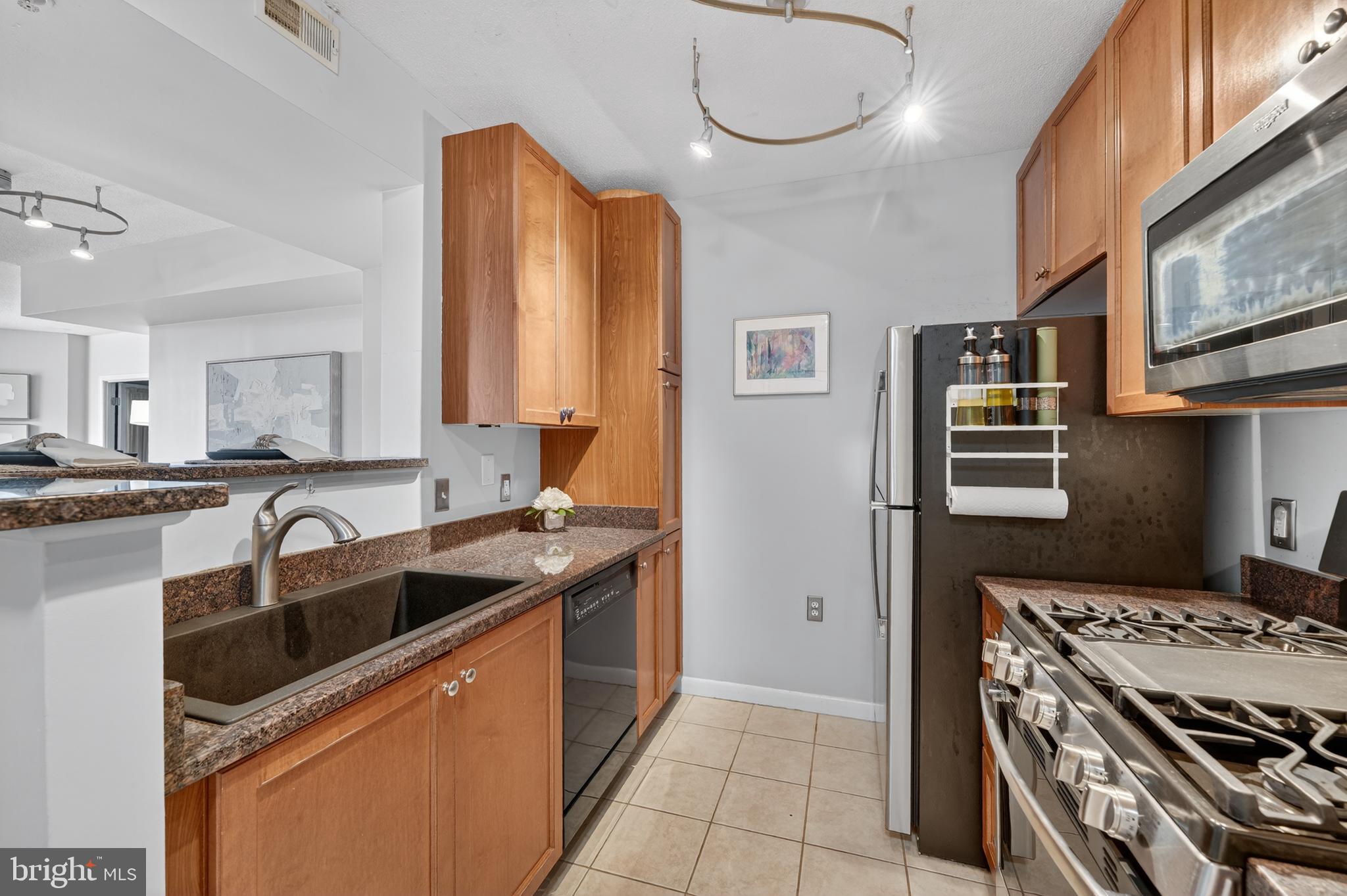 851 N GLEBE ROAD 1301