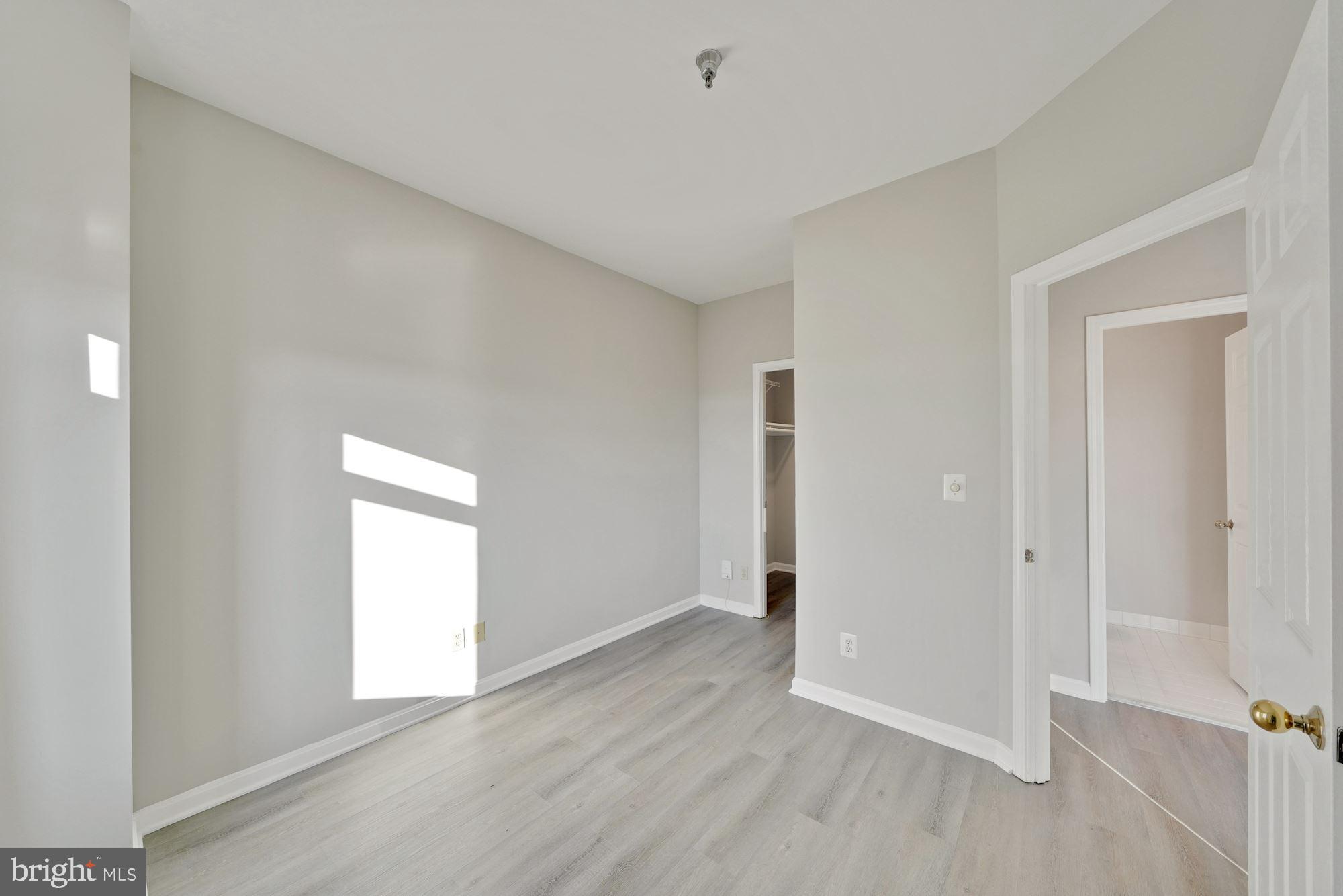 2400 CLARENDON BOULEVARD PH12