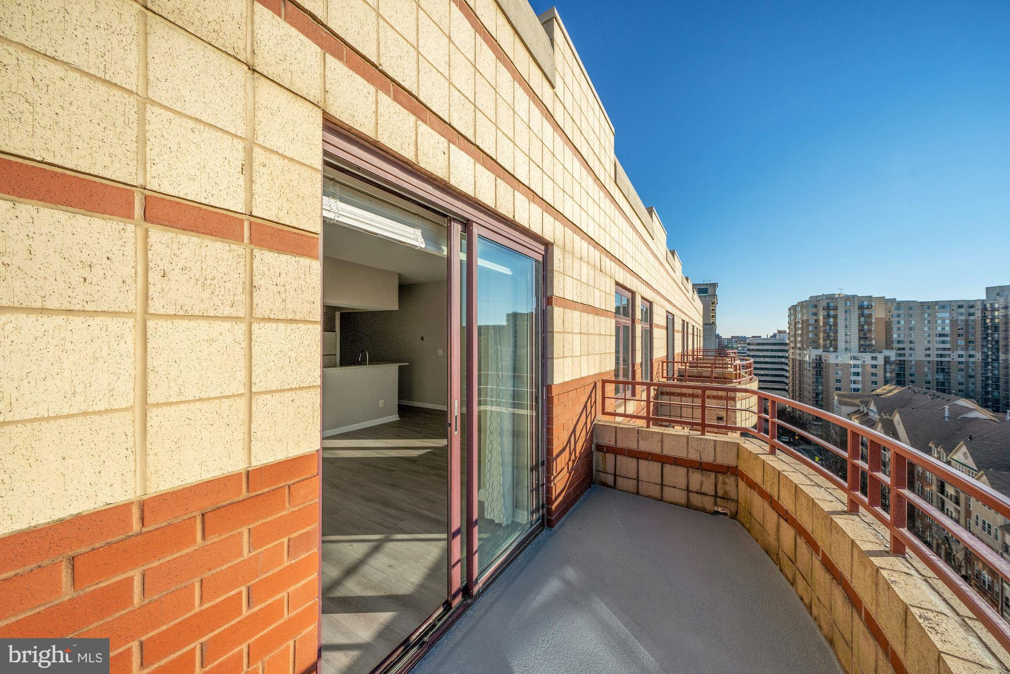 2400 CLARENDON BOULEVARD PH12