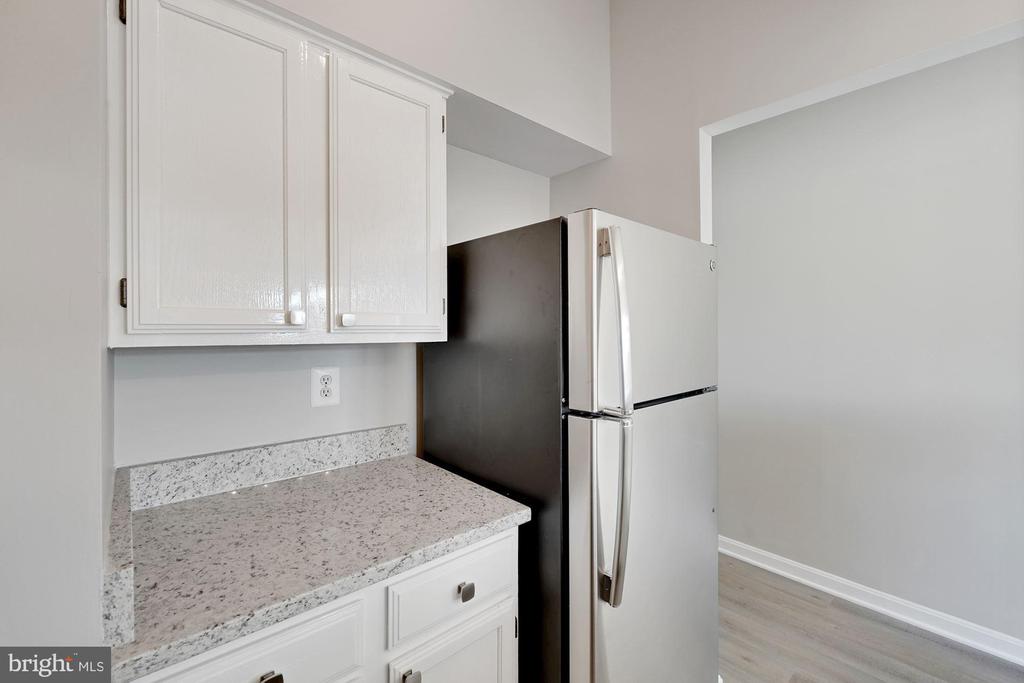 2400 CLARENDON BOULEVARD PH12