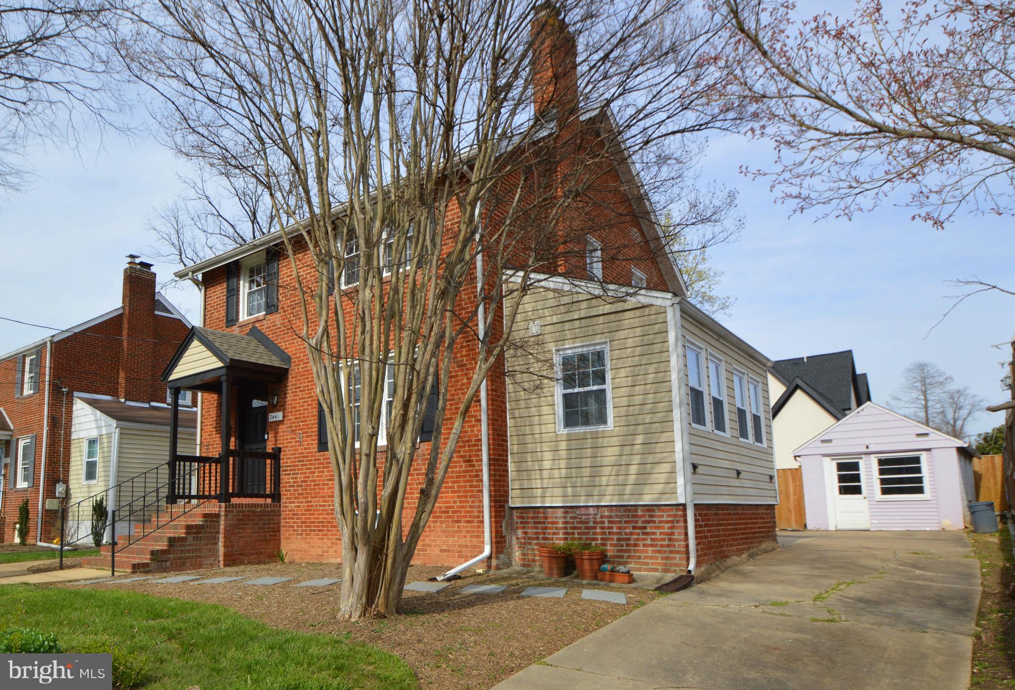 2441 N MCKINLEY STREET