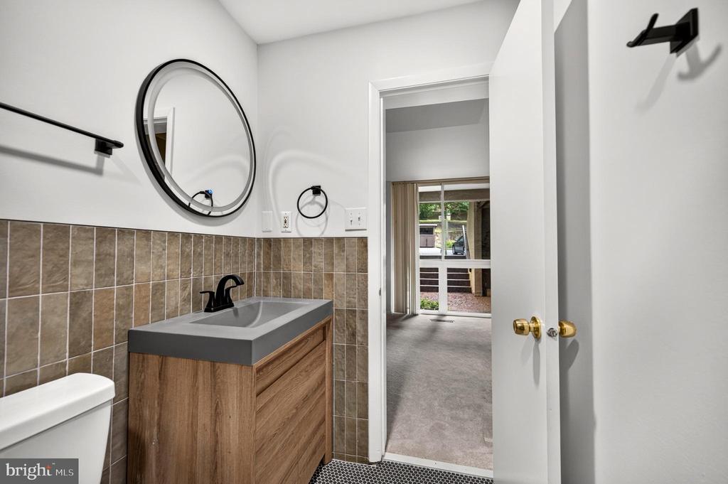 2212 S RANDOLPH STREET Unit: 1