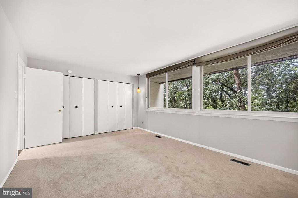 2212 S RANDOLPH STREET Unit: 1