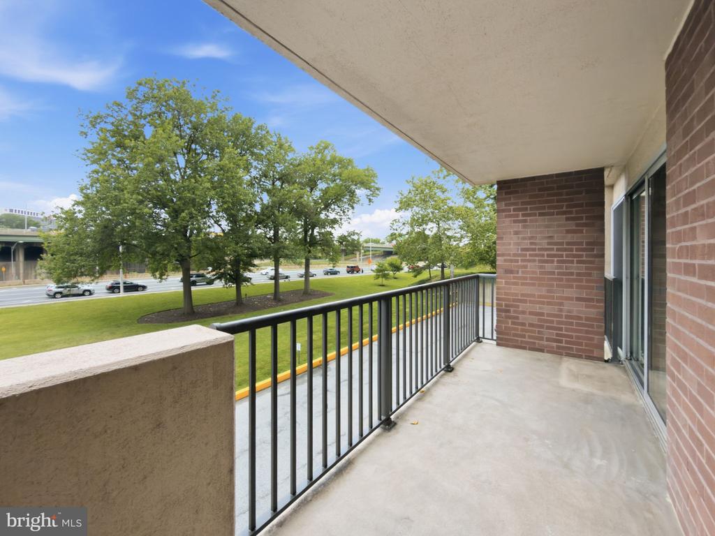 1300 ARMY NAVY DRIVE Unit: 205