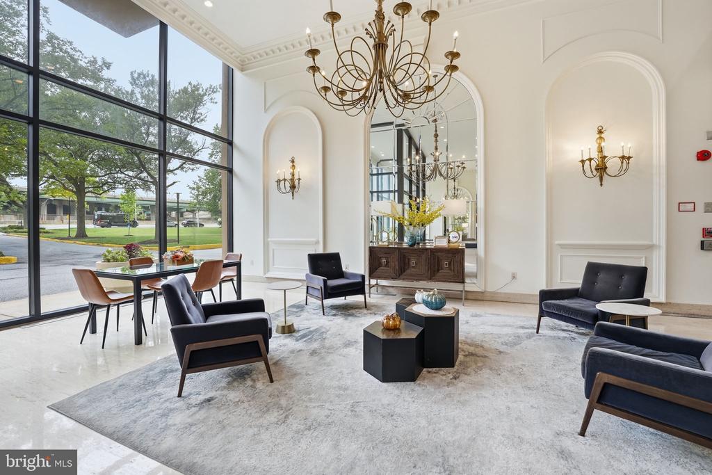 1300 ARMY NAVY DRIVE Unit: 205