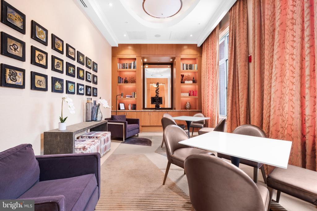 3625 10TH STREET N Unit: 103