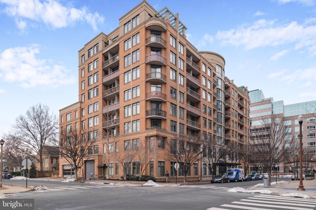 3625 10TH STREET N Unit: 103