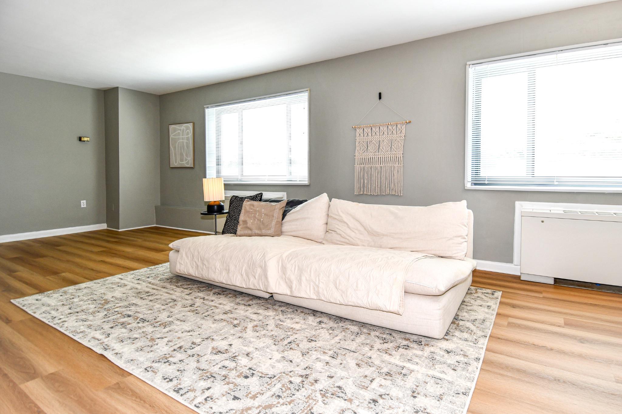 1300 S ARLINGTON RIDGE ROAD Unit: 204