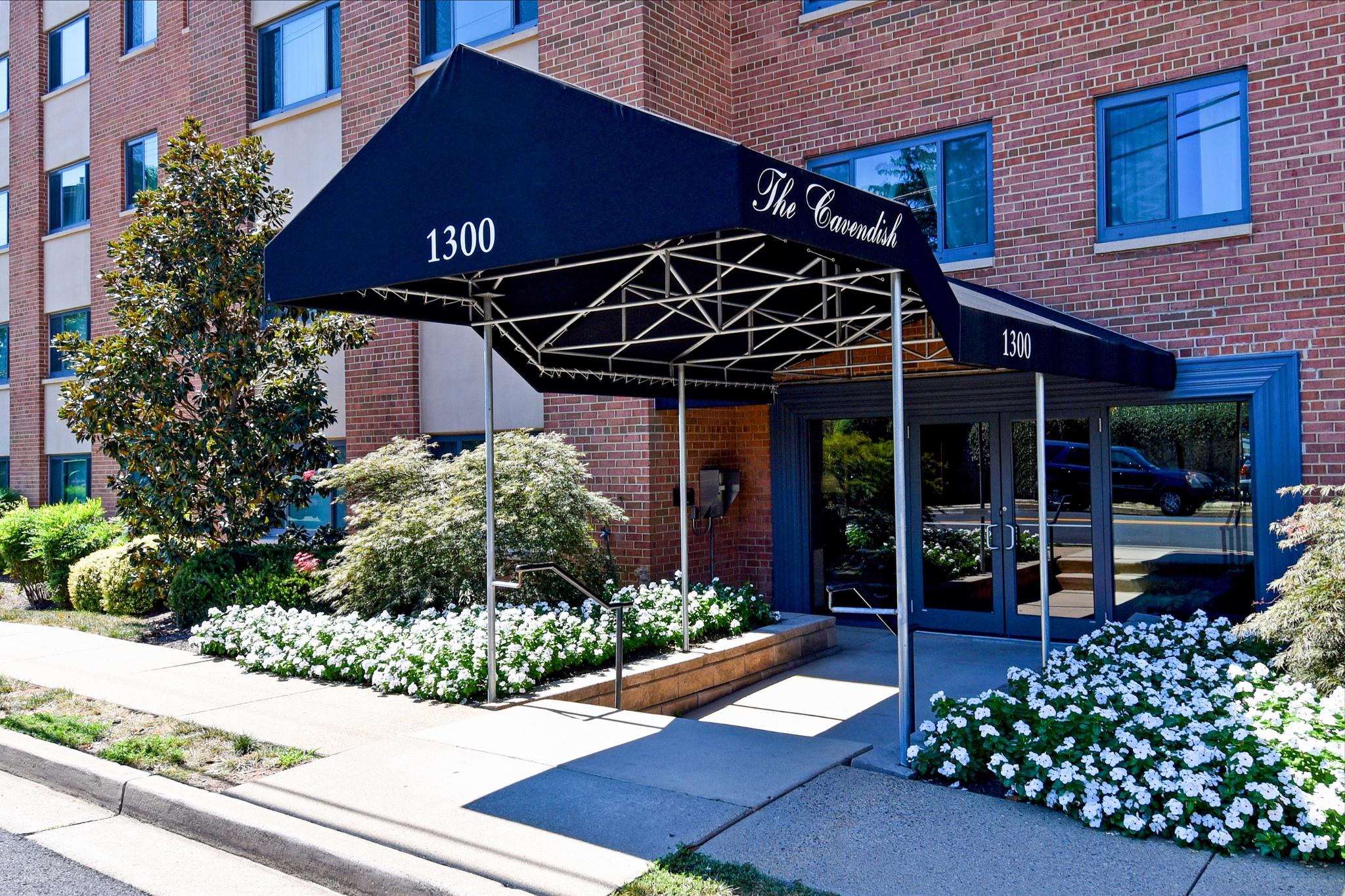 1300 S ARLINGTON RIDGE ROAD Unit: 204