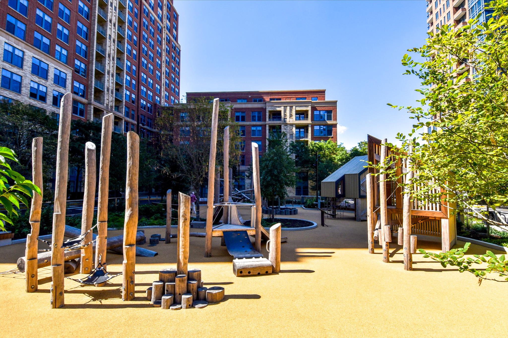 1300 S ARLINGTON RIDGE ROAD Unit: 204