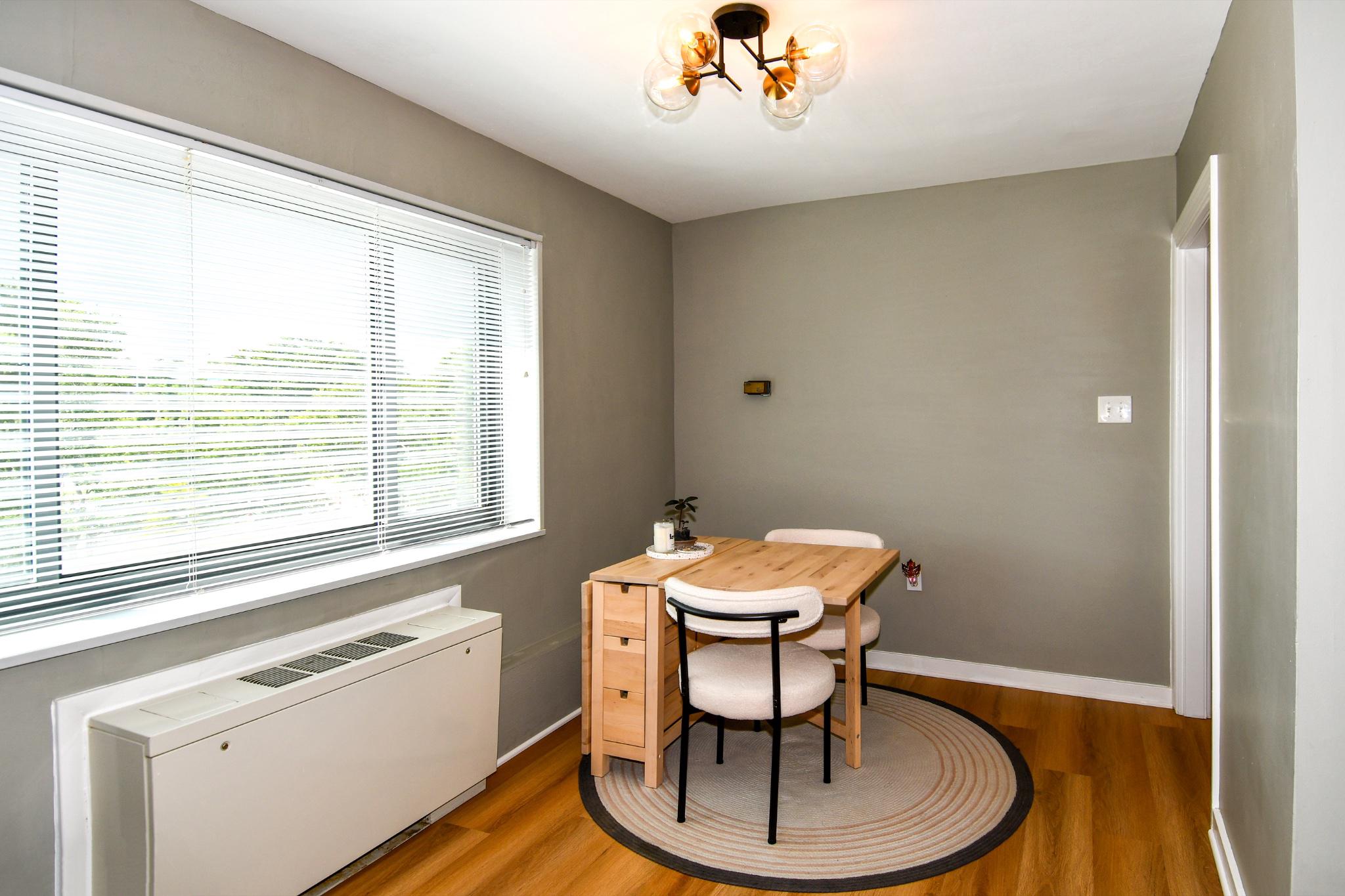 1300 S ARLINGTON RIDGE ROAD Unit: 204