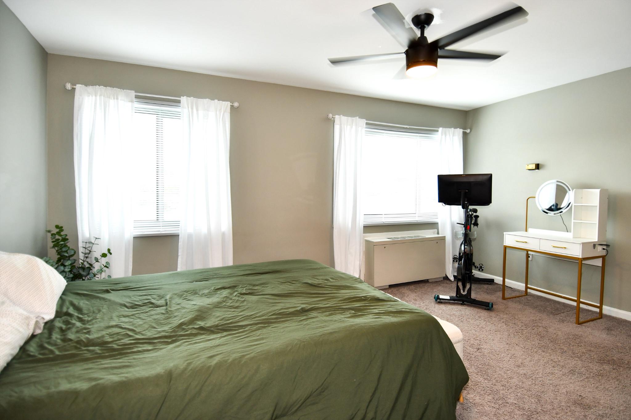 1300 S ARLINGTON RIDGE ROAD Unit: 204