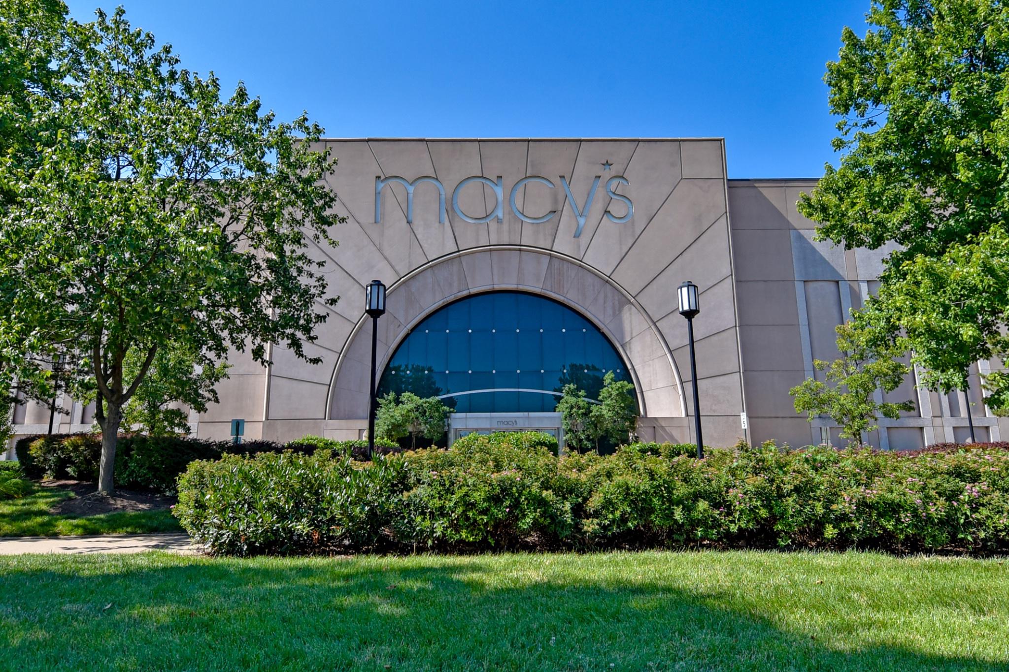 1300 S ARLINGTON RIDGE ROAD Unit: 204