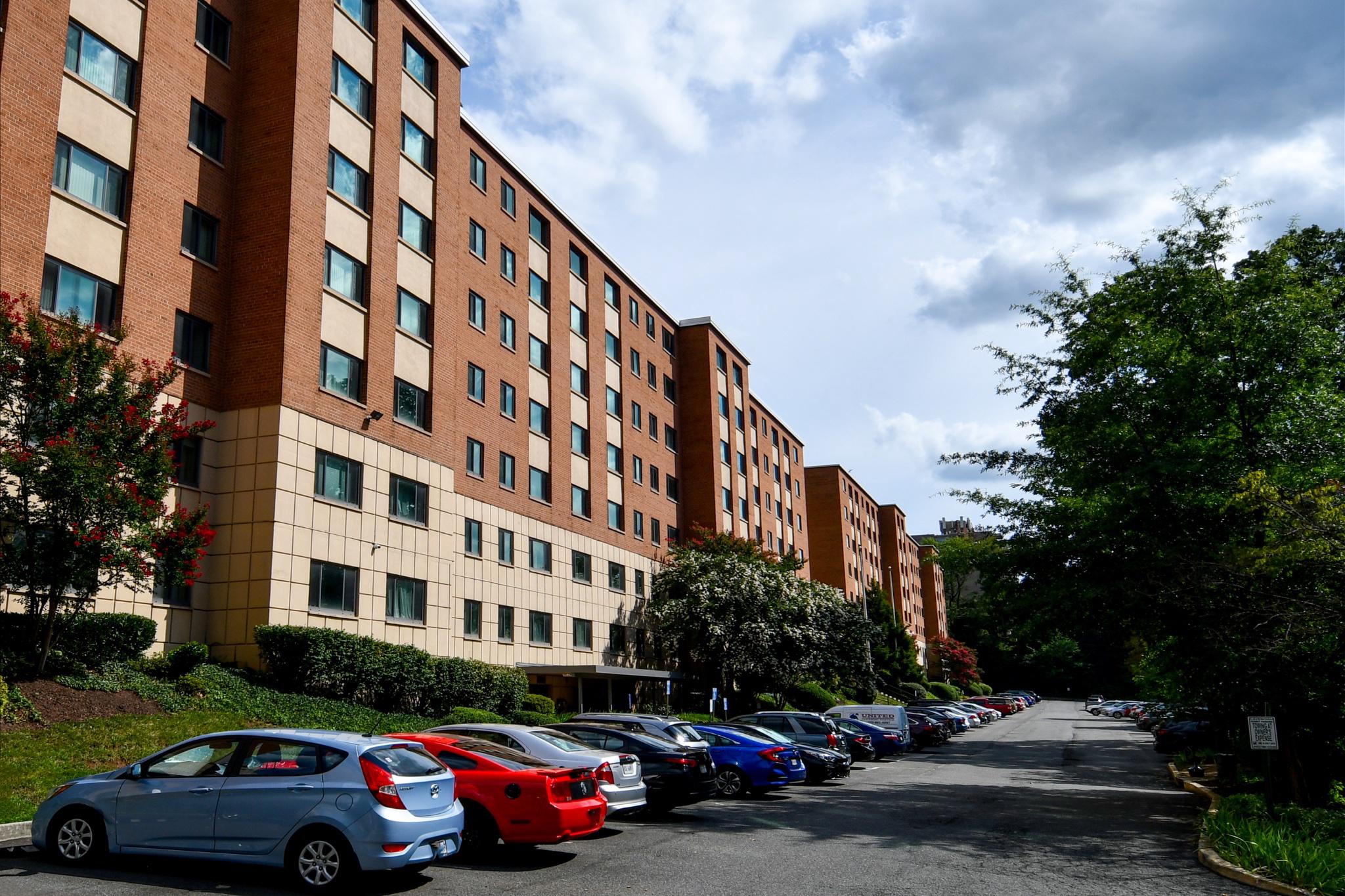 1300 S ARLINGTON RIDGE ROAD Unit: 204