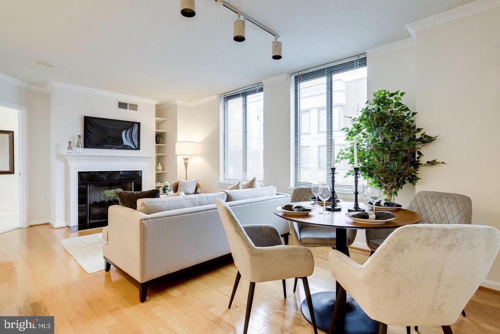 2220 FAIRFAX DRIVE N Unit: 803