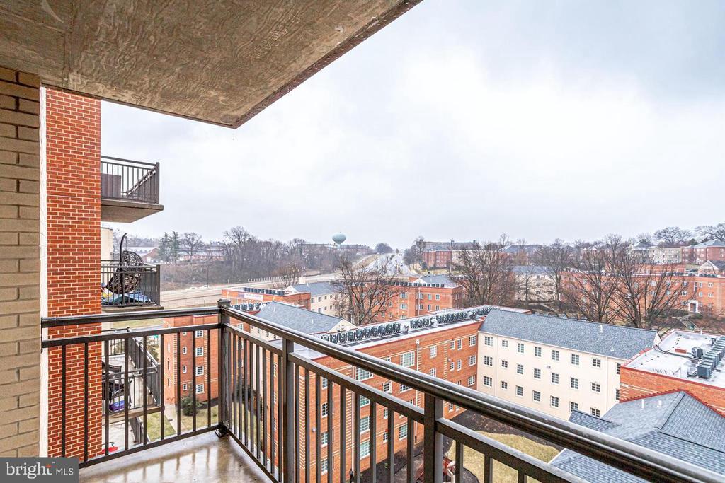 2220 FAIRFAX DRIVE N Unit: 803