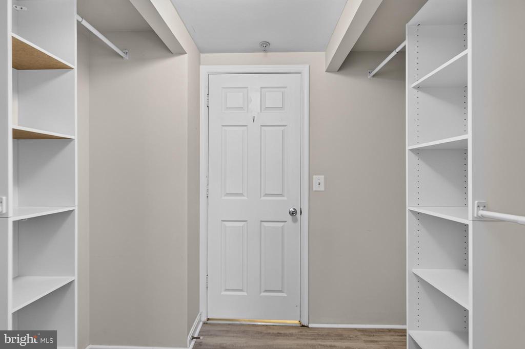 3830 9TH STREET N Unit: 207W
