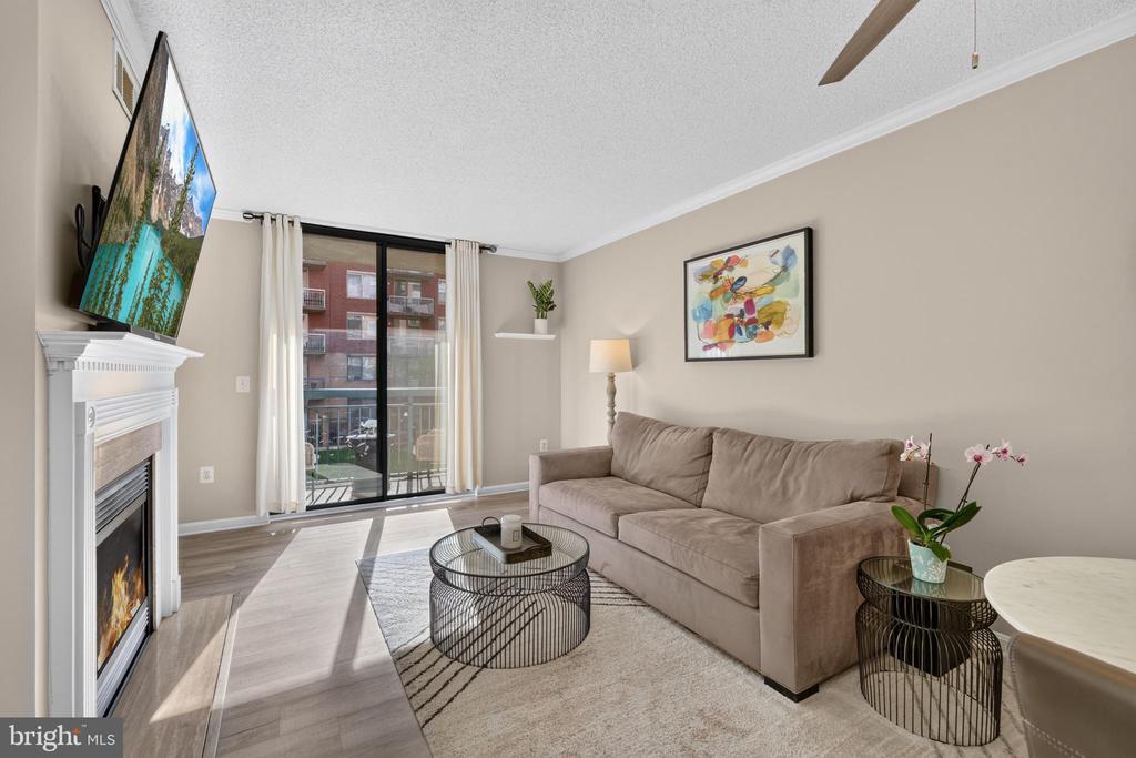 3830 9TH STREET N Unit: 207W