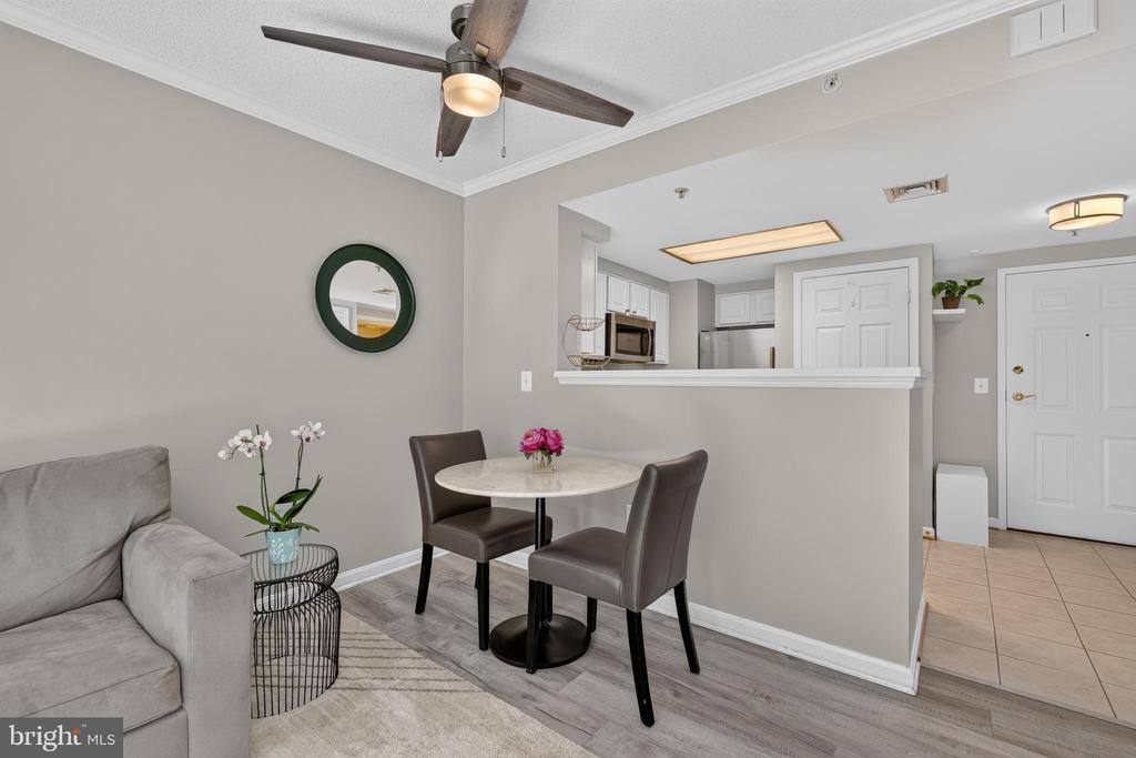 3830 9TH STREET N Unit: 207W