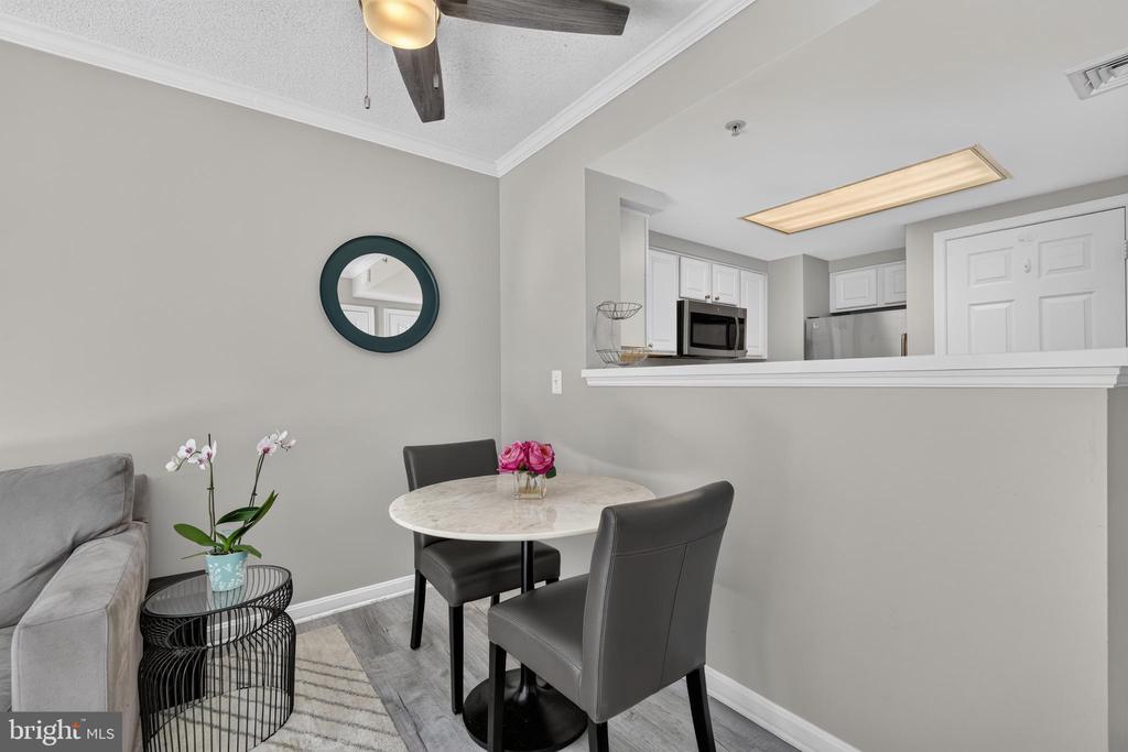 3830 9TH STREET N Unit: 207W