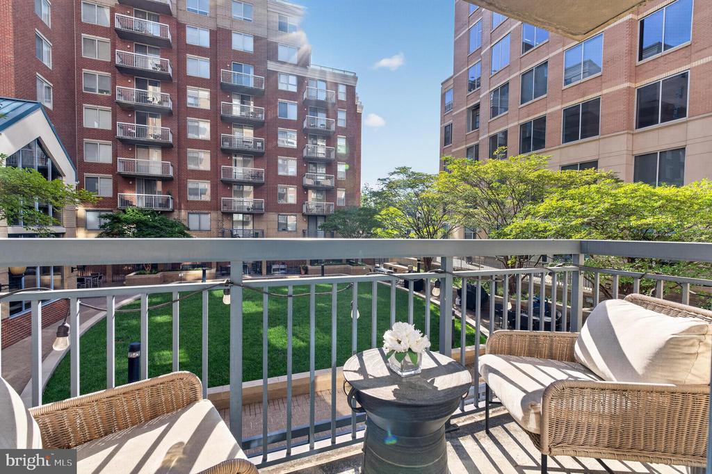 3830 9TH STREET N Unit: 207W