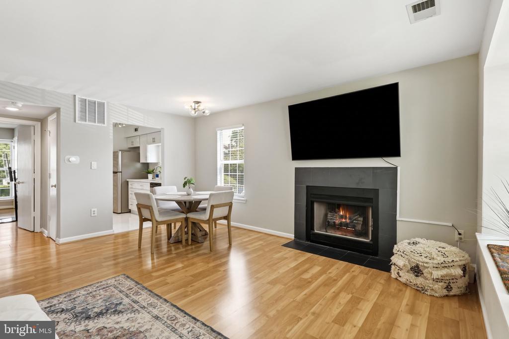 4512 28TH ROAD S Unit: 11-13