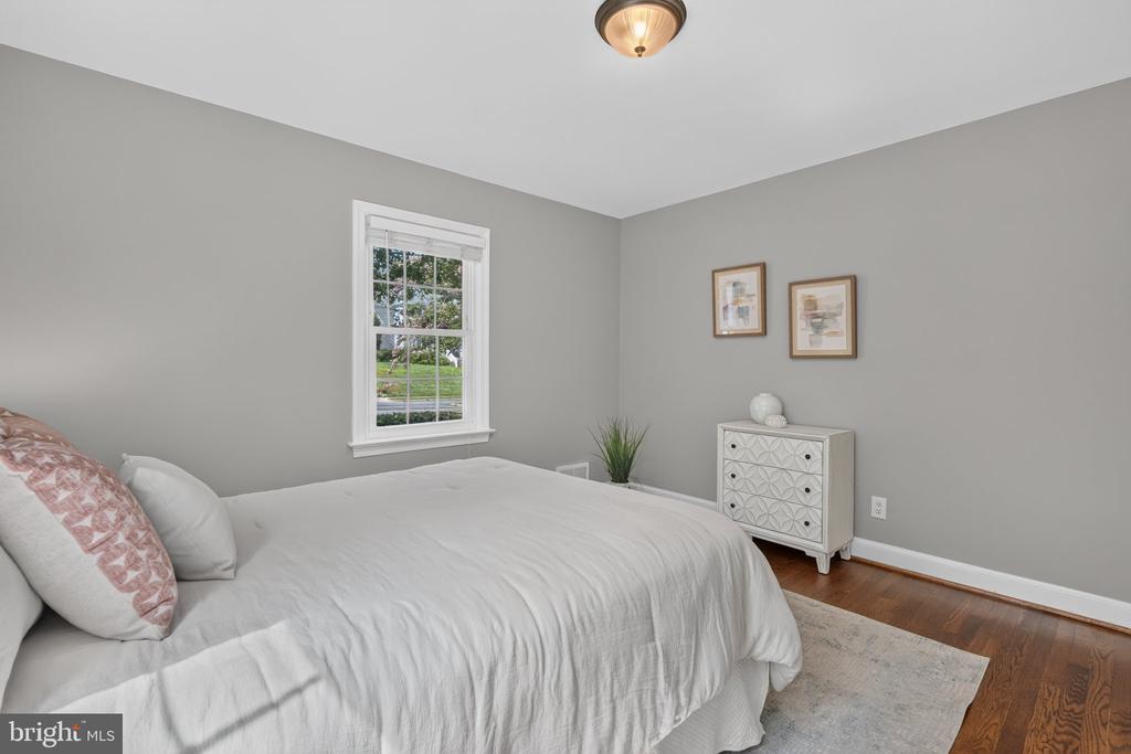 2601 MILITARY ROAD