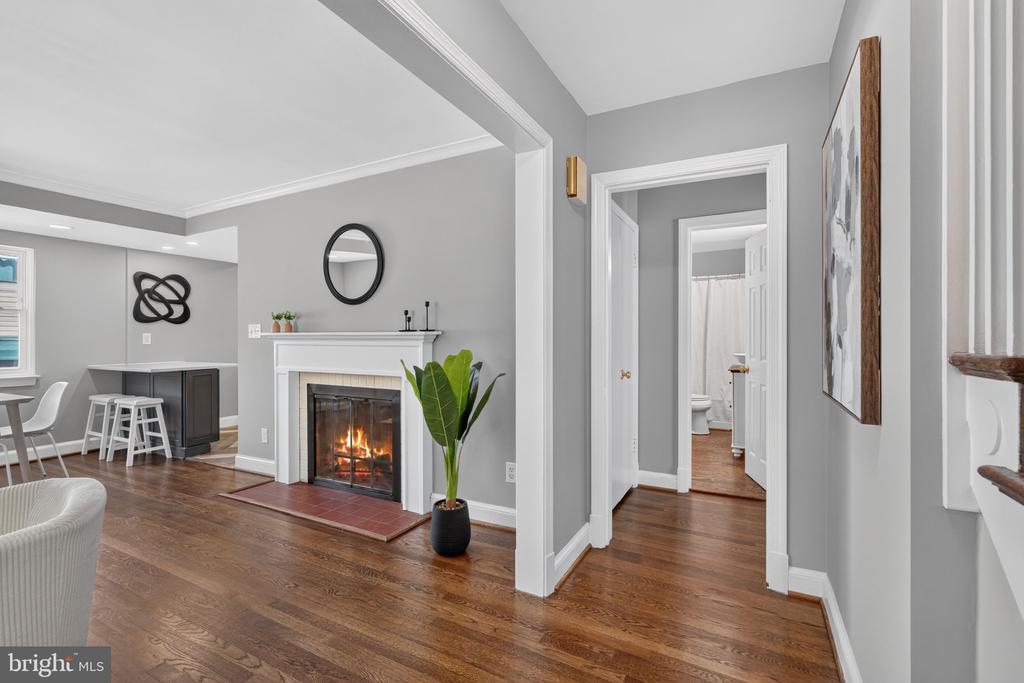 2601 MILITARY ROAD