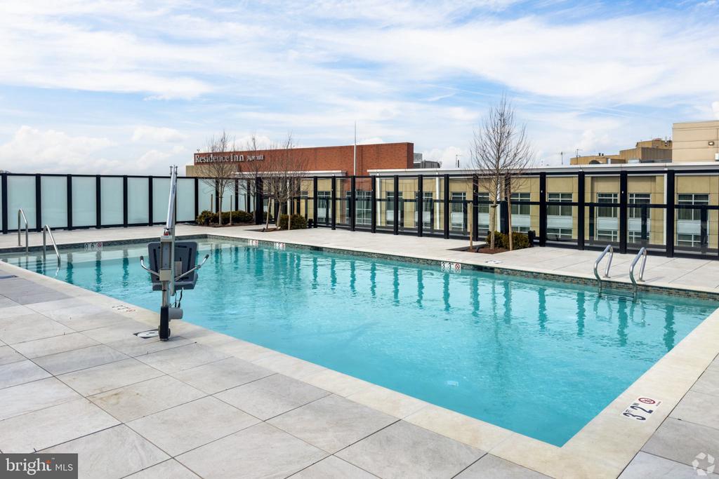 3130 POTOMAC AVENUE Unit: 1106