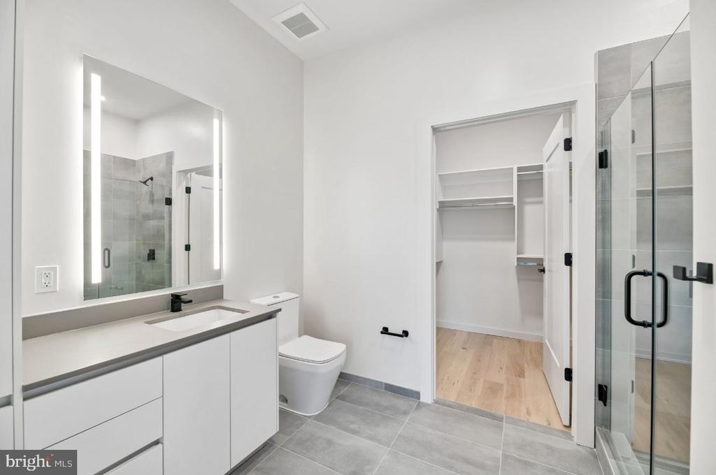 3130 POTOMAC AVENUE Unit: 1107