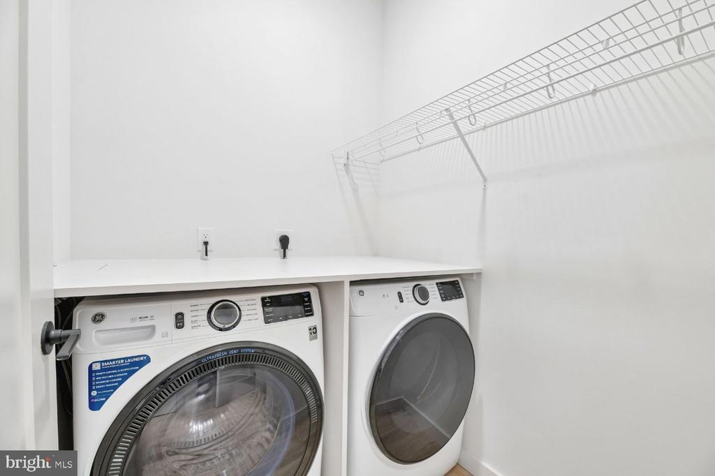 3130 POTOMAC AVENUE Unit: 1107